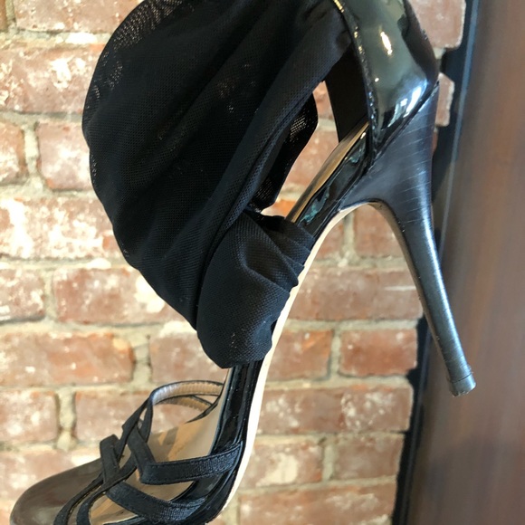 Donald J. Pliner …. Black patent high heels - Picture 13 of 16